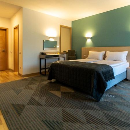 Cuibul De Lemn Hotel Rîşnov Ngoại thất bức ảnh